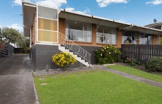 2/33 Butterworth Drive, Glendene