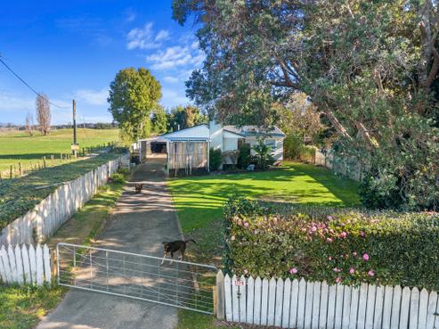 1179 East Coast Road, Whakatiwai