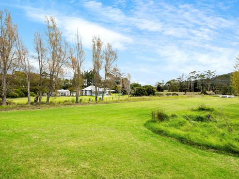 411 Pine Valley Road, Dairy Flat
