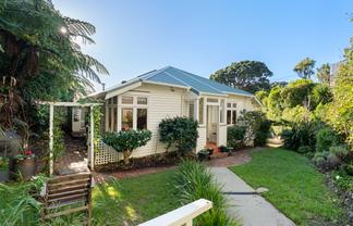 8 Fitzroy Street, Wadestown