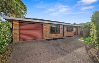 8A Forest Glen, Orewa