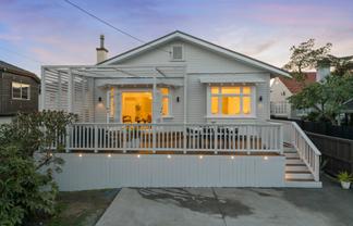 17 Queensway, Three Kings