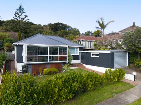 73 Taylor Terrace, Tawa