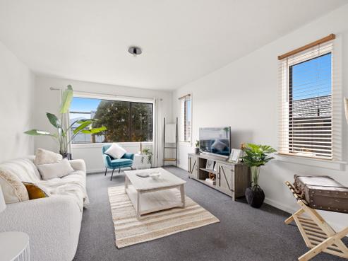 69 Marshland Road, Shirley