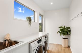 14 Whitcombe Place, Darfield