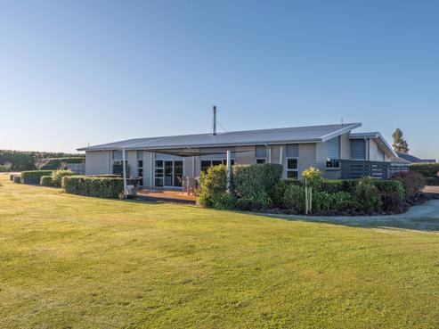 14 Whitcombe Place, Darfield