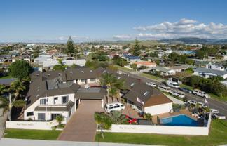Premium Profitable Coastal Accommodation Business