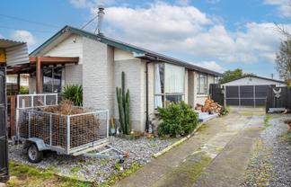 121 Cuthberts Road, Aranui