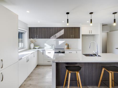 816A Churchill Street, Akina