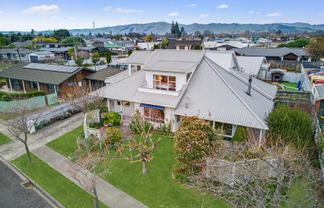 1a Clouston Gardens, Springlands