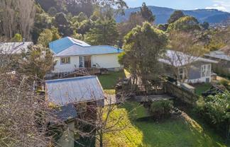 15 Winchester Avenue, Pinehaven