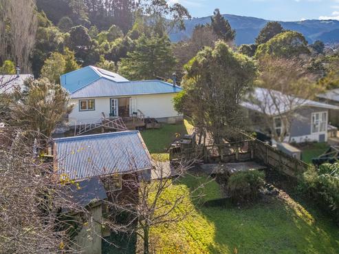 15 Winchester Avenue, Pinehaven