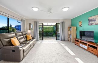 2/25 Abercrombie Street, Howick