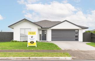 100 Puhirake Crescent, Pyes Pa