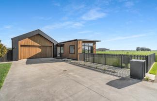5 Bob Shaw Road, Ngatea