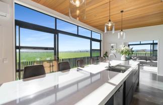 5 Bob Shaw Road, Ngatea