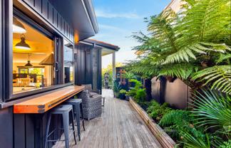 8 Selwyn Road, Hospital Hill