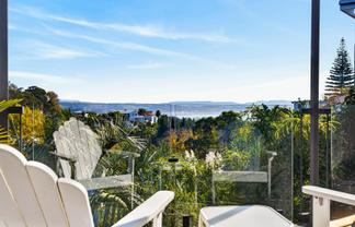 8 Selwyn Road, Hospital Hill