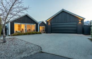 3 Shipton Court, Lower Shotover