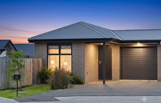 53 Waruhia Crescent, Rototuna North