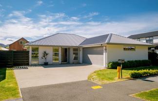 57 Risinghurst Terrace, Lower Shotover