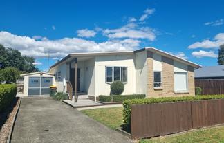 73 Third View Ave, Beachlands