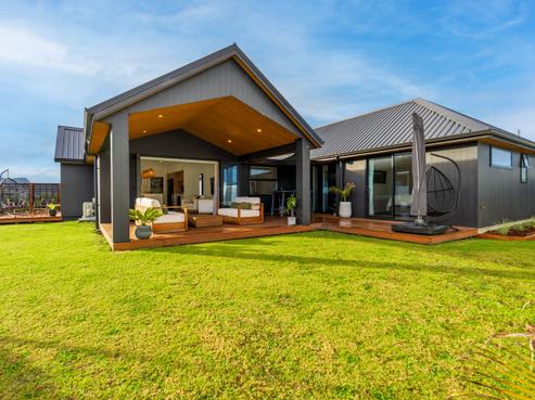 24 Maturiki Drive, One Tree Point