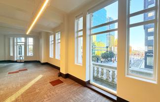 CHARACTER DOWNTOWN OFFICE
