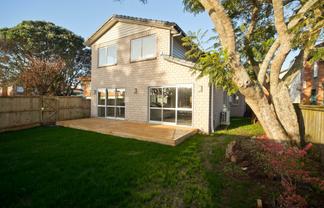 92 Hillsborough Road, Hillsborough