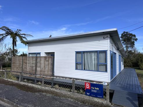 49 Wharf Road, Karamea