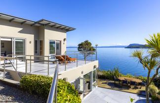 26 Whakamoenga Point, Acacia Bay