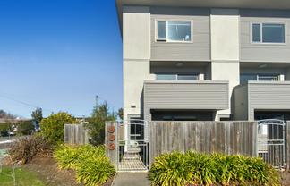 465 Barbadoes St, Edgeware