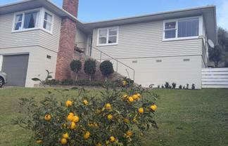 9 Vandeleur Avenue, Birkdale