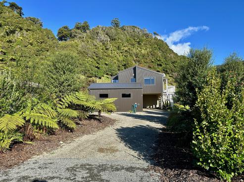 4 Horncastle Crescent, Karamea
