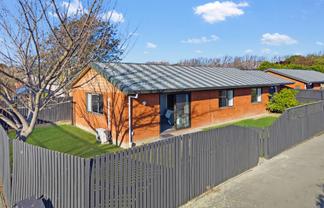 3 Logie Place, Bromley