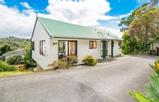 2/2 Danbury Drive, Torbay