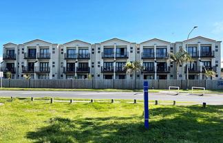 2/346 Oceanbeach Road, Mount Maunganui