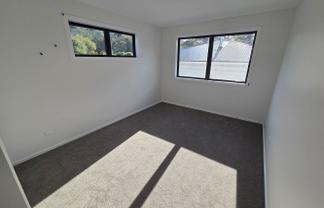 235 Main Road, Tawa