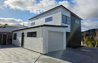 235 Main Road, Tawa