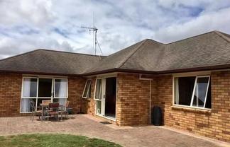 59 St James Drive, Huntington