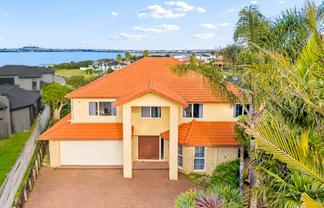 7 Kawai Rise, Te Atatu Peninsula