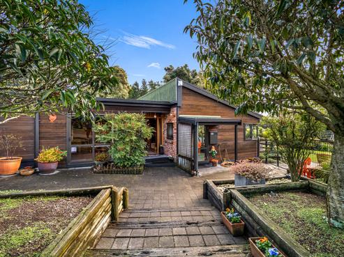 158 Puketitiri Road, Poraiti