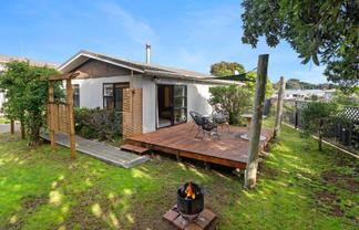 49 Tasman Road, Otaki Beach