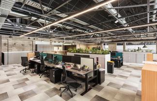 Waterfront Office - Catalina Bay