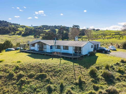 1516 State Highway 12, Paparoa
