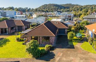 16b Albert Street, Whitianga