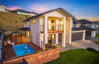 111 Queen Charlotte Drive, Aotea