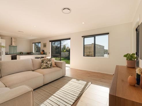 10 Avon Rise, Welcome Bay