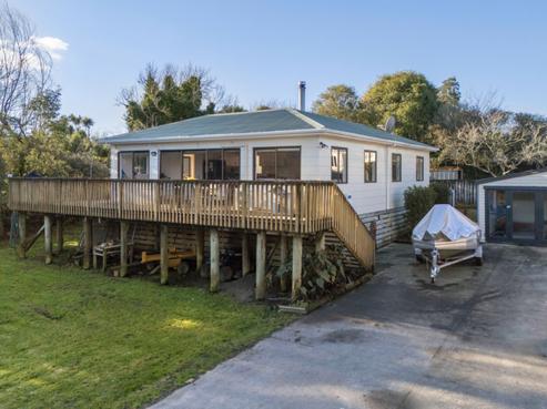 9 Wellington Street, Waihi