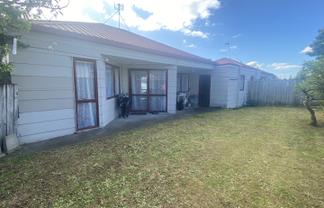 2/8 Taka Street, Takanini